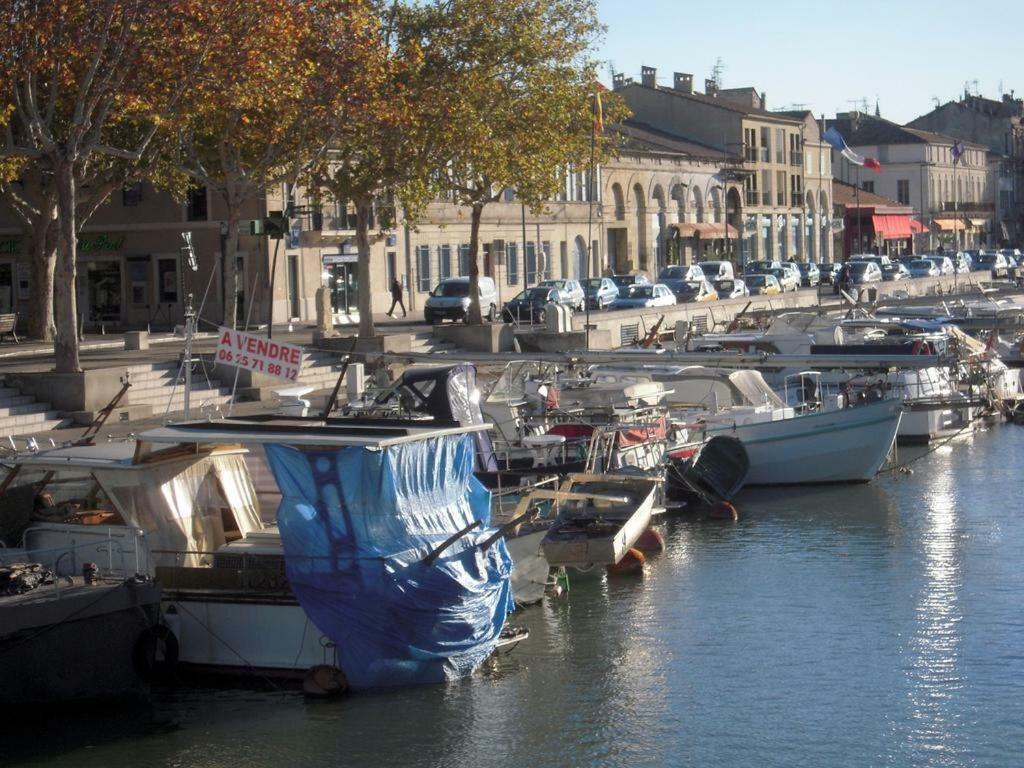 Beaucaire Studio Apartment Luaran gambar
